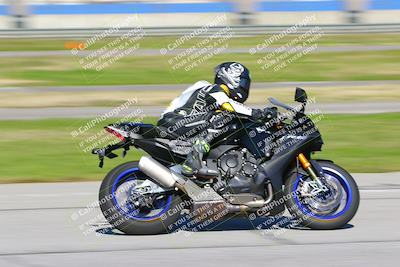 media/Jan-20-2023-Fastrack Riders (Fri) [[f2ad32aba3]]/Level 3/session 4 turn 6/